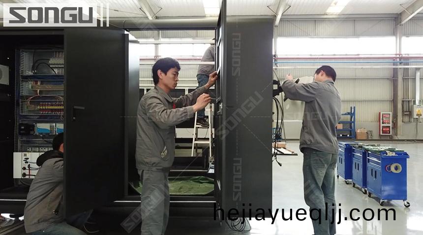 金(jin)屬激(ji)光(guang)切(qie)割(ge)設備裝備(bei)