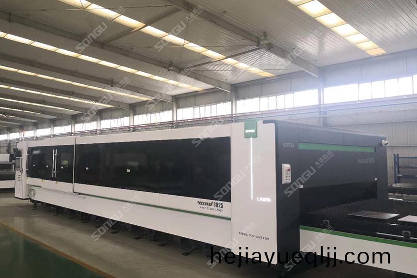 廣(guang)東(dong)光纖(xian)激光切(qie)割機側(ce)麵(mian)圖(tu) Mach 光(guang)纖(xian)激光(guang)切(qie)割機係列(lie)