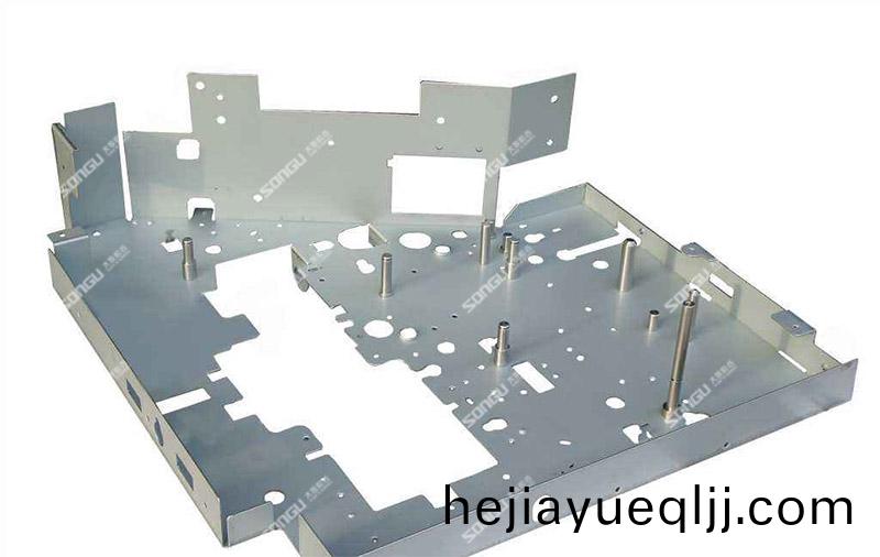 金(jin)屬闆材(cai)激光切(qie)割(ge)