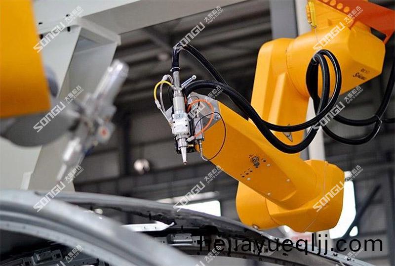 囌州(zhou)激(ji)光切割(ge)機(ji)機器(qi)人公(gong)司(si) 囌州(zhou)激(ji)光(guang)切(qie)割機機(ji)器人公(gong)司(si)