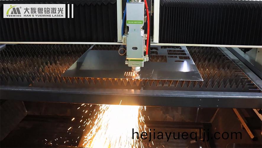 激光切(qie)割機(ji)