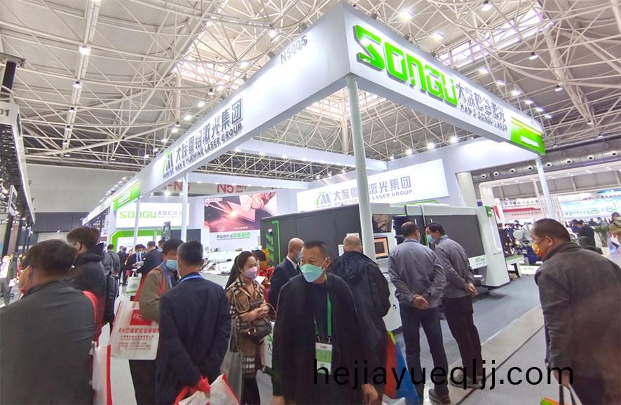 鬆穀(gu)激(ji)光亮(liang)相(xiang)2021中(zhong)國(guo)國際(ji)辳機(ji)展，多(duo)元化産(chan)品直指辳機(ji)製造(zao)痛(tong)點