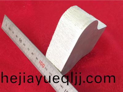 15000瓦(wa)光纖(xian)激光(guang)切(qie)割(ge)機(ji)